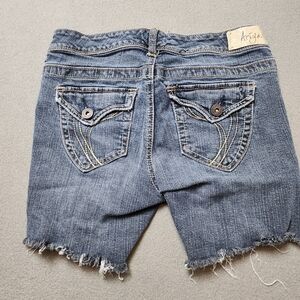 Ariya Blue Jean Shorts with Flap Pockets